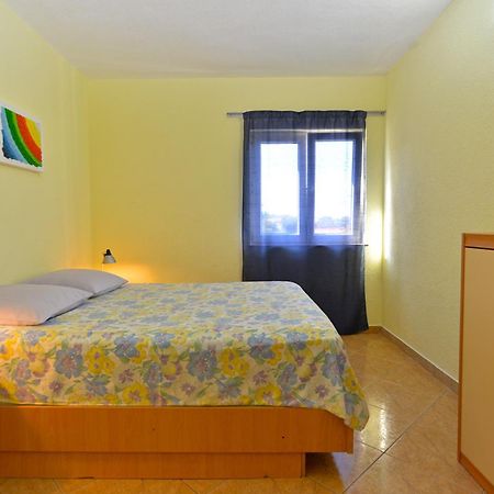 Apartments Milica 56 Пула Екстериор снимка