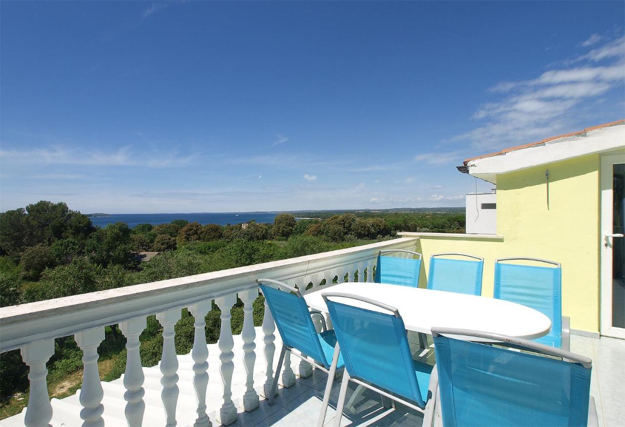 Apartments Milica 56 Пула Екстериор снимка