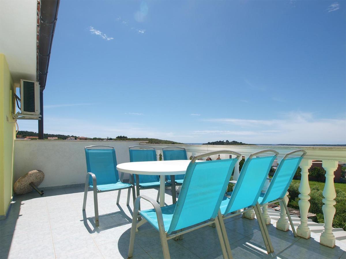 Apartments Milica 56 Пула Екстериор снимка