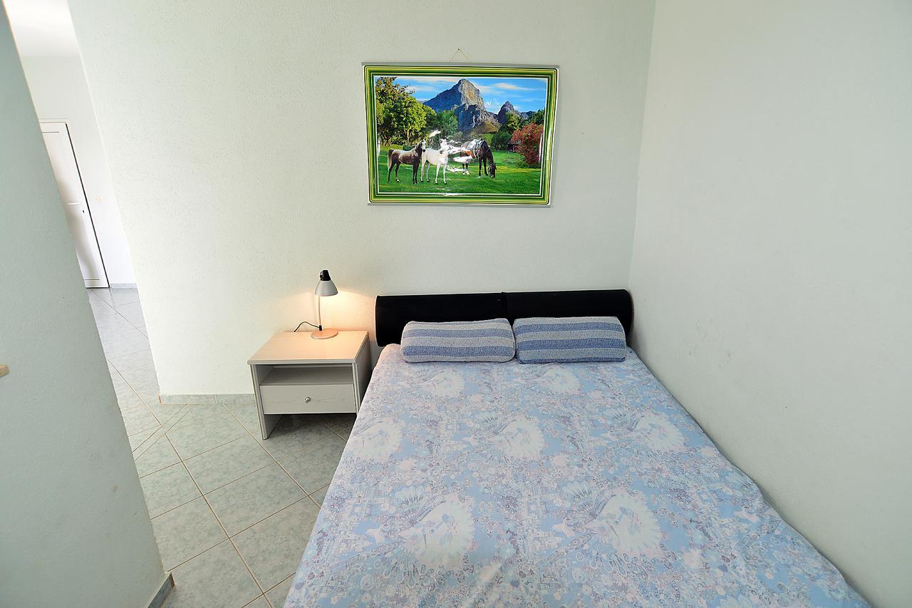 Apartments Milica 56 Пула Екстериор снимка