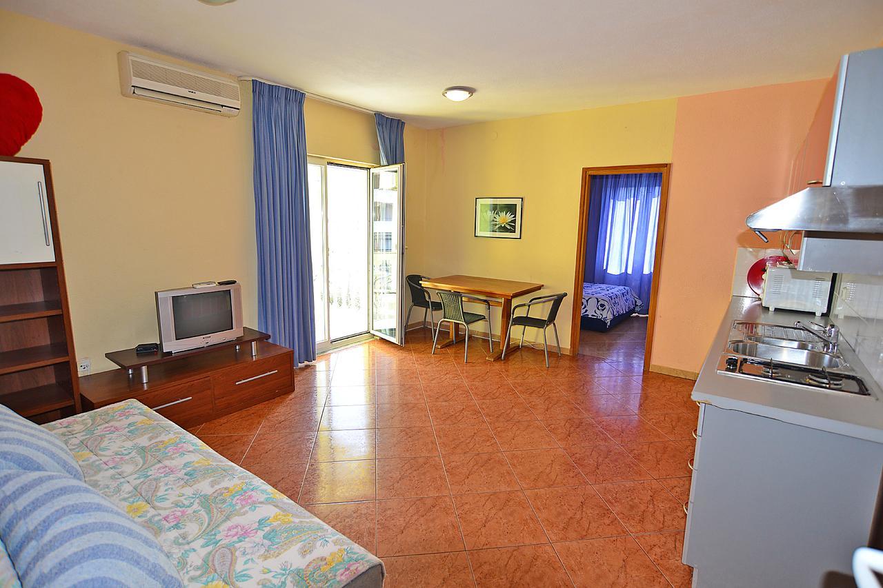 Apartments Milica 56 Пула Екстериор снимка