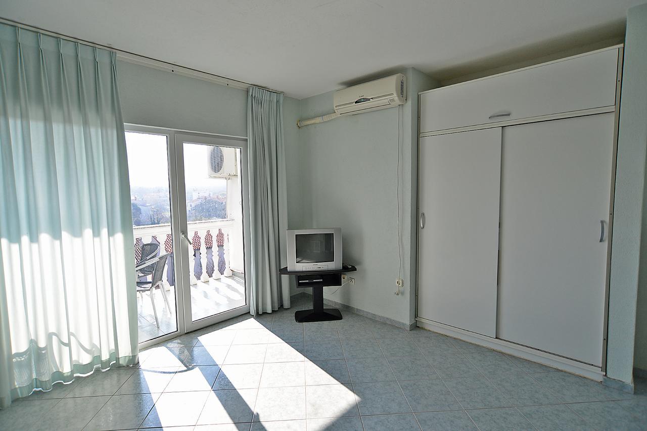 Apartments Milica 56 Пула Екстериор снимка