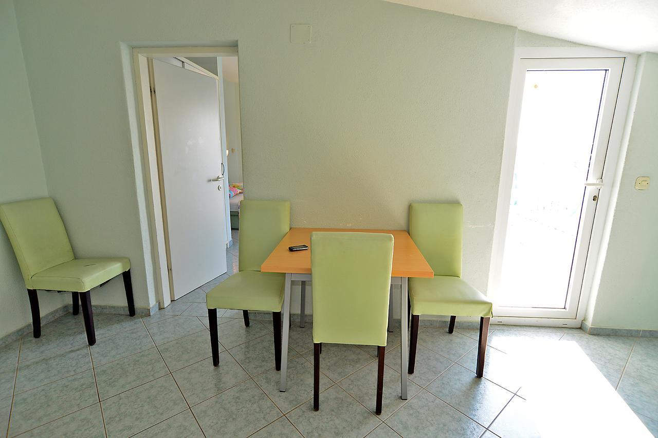 Apartments Milica 56 Пула Екстериор снимка