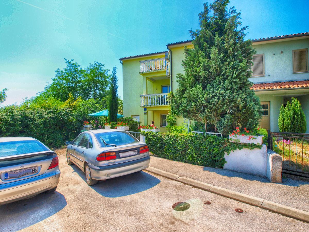 Apartments Milica 56 Пула Екстериор снимка
