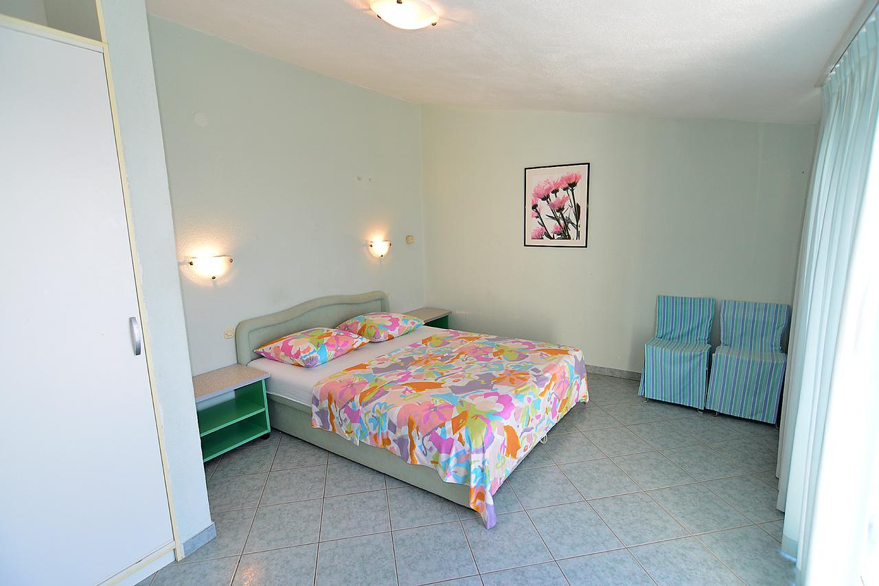 Apartments Milica 56 Пула Екстериор снимка